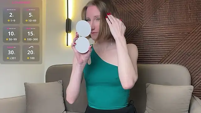 MonikaBos online show from March 26, 9:05 pm