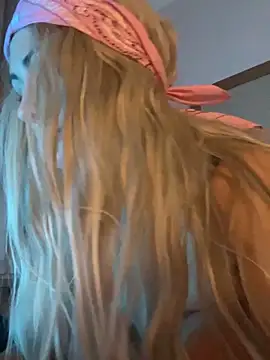 MimiLiciax online show from October 10, 8:30 am