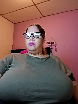 EllisW8 online show from February 28, 10:58 am