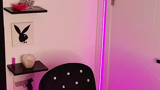 MissAmeliaa online show from September 21, 2:05 pm