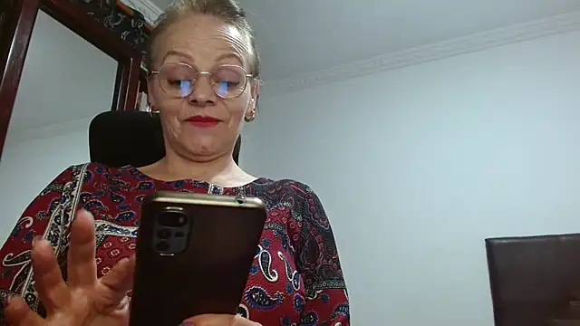 asleycavta online show from November 20, 2:45 am