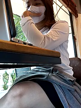 Michiko1 online show from November 21, 9:00 am