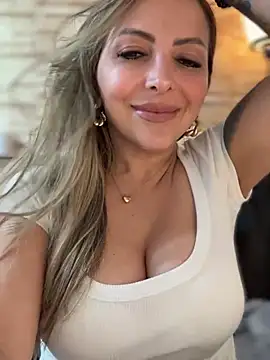  Abril-Office1 online show from February 27, 6:52 pm