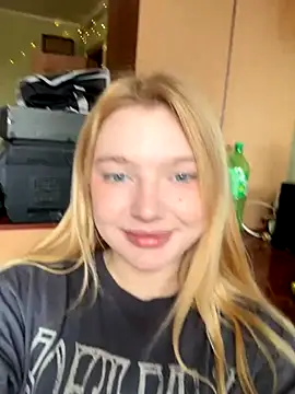 AmmyHot online show from October 27, 5:03 am