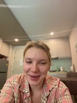 AmmyHot online show from May 28, 5:16 am