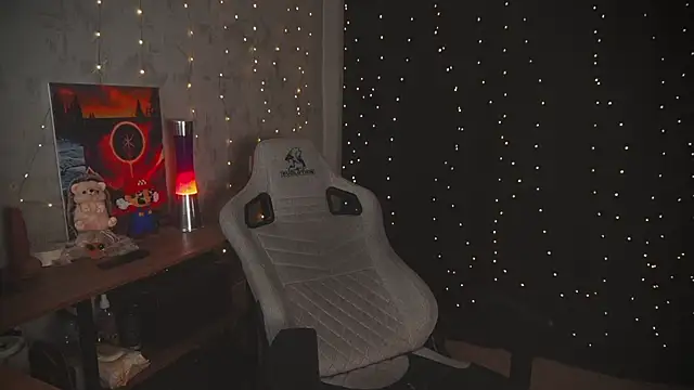 cuteamberlyyy online show from November 28, 3:53 am