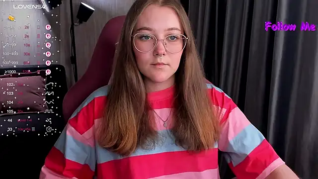 bunny bubble online show from December 3, 10:45 pm