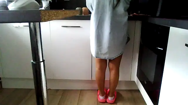 petite-Alondra online show from February 4, 1:36 pm