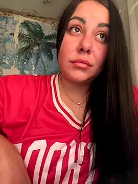 DaisyStreet online show from November 4, 8:25 pm