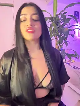 lucianaroy online show from November 23, 2:58 am