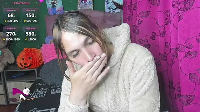 Tiffany bunny2023 online show from October 27, 10:59 pm