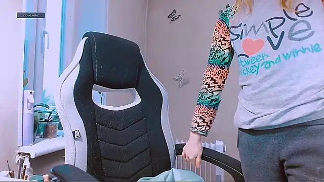 RosaJil online show from February 12, 3:03 pm