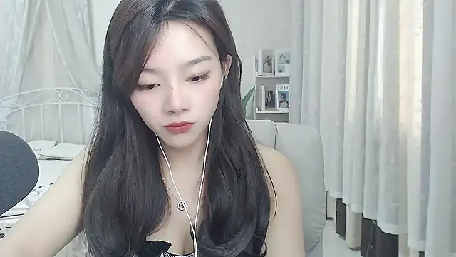 Jenny-Z online show from May 4, 2:48 am