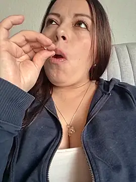 seherlatin online show from April 11, 9:07 pm