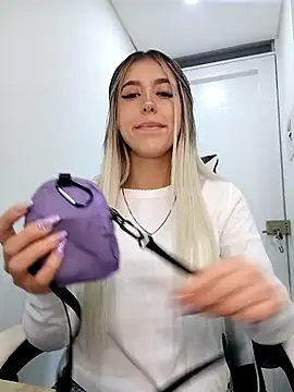 eva-2023 online show from February 7, 1:20 am