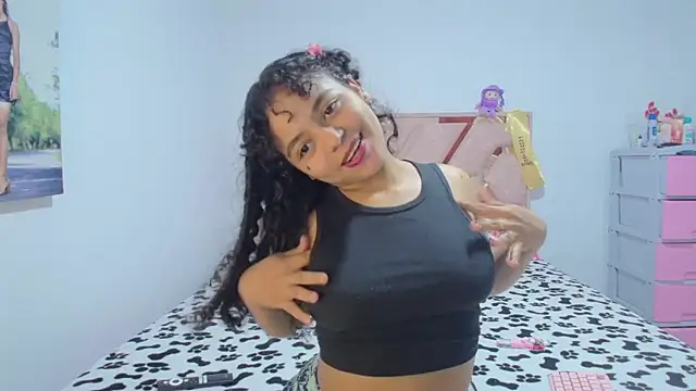 Winnifer Gonzal online show from January 14, 12:48 am