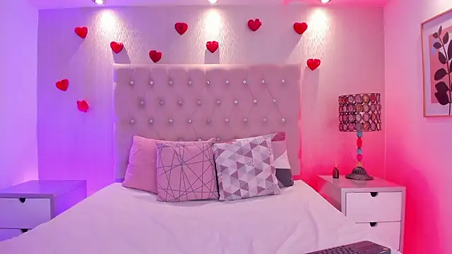 NatyQueen  online show from February 26, 1:43 pm