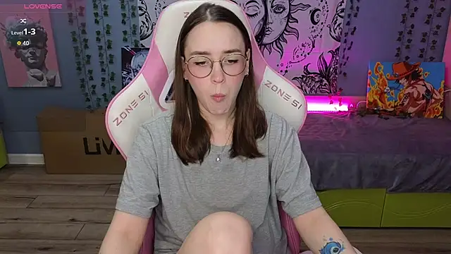 Sweet frosti online show from September 19, 3:27 am