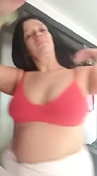 CurvySara1 online show from June 25, 8:10 pm