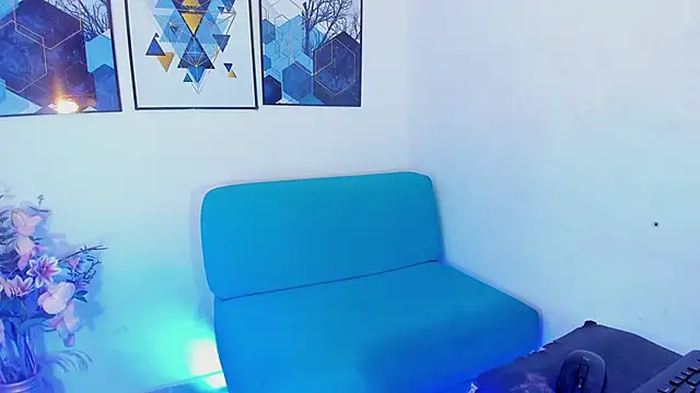 naughty-goddessts online show from October 12, 6:05 am