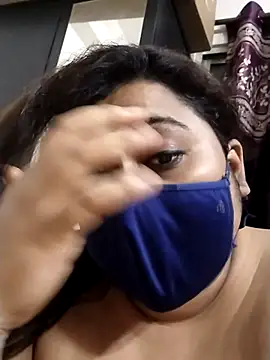 indianlisa5 online show from April 15, 9:59 pm