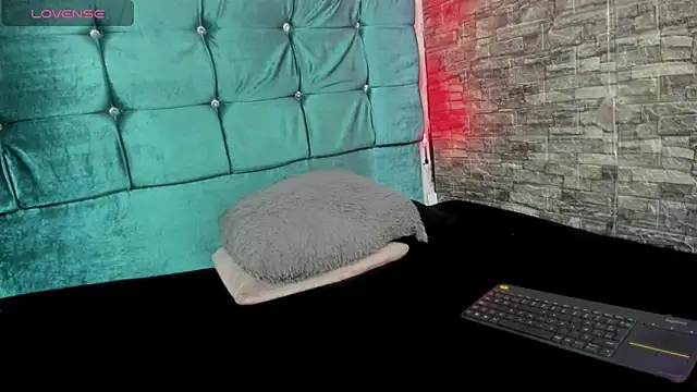 Cloee66 online show from October 17, 3:26 pm