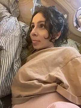 AurorHarris online show from March 28, 7:46 pm