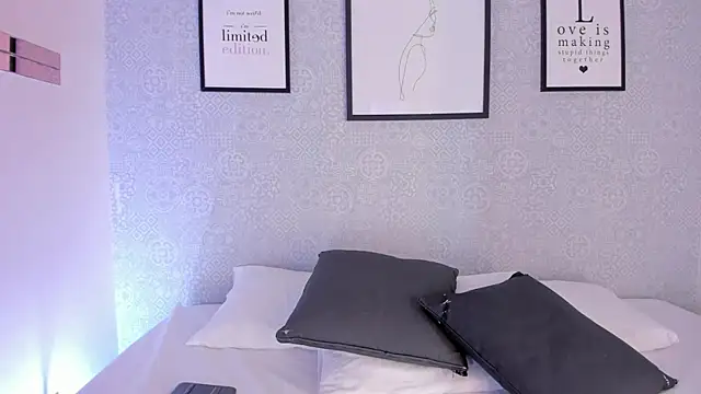 Natasha harper online show from October 7, 12:09 pm