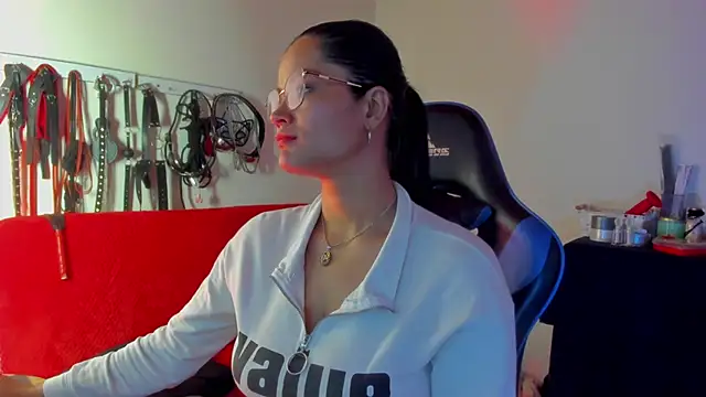 scarlet-kennedy98 online show from February 4, 8:45 pm