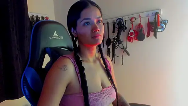 scarlet-kennedy98 online show from November 3, 8:35 pm