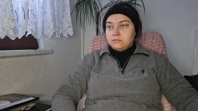 Cyndee Winter online show from January 17, 2:24 pm