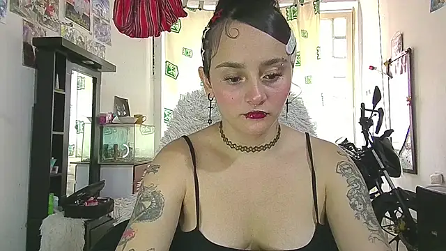 kitty22  online show from May 27, 2:36 pm