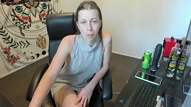 Ts-lucy-lux online show from June 16, 10:22 pm