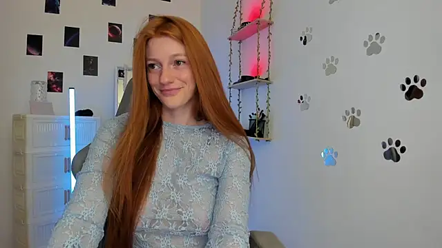 Aliceginger99 online show from April 6, 5:19 am