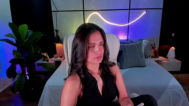 Gia Mazzon online show from October 2, 5:18 pm