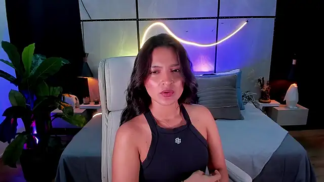 Gia Mazzon online show from September 24, 5:01 pm