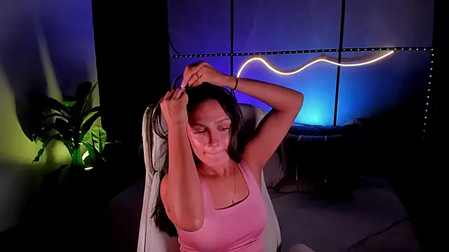 Gia Mazzon online show from February 10, 3:37 pm