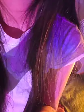 aloneathome online show from November 26, 7:20 am