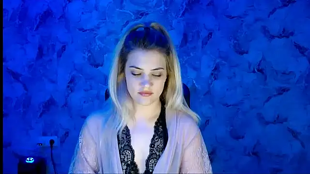 nika gold1 online show from December 14, 7:41 pm