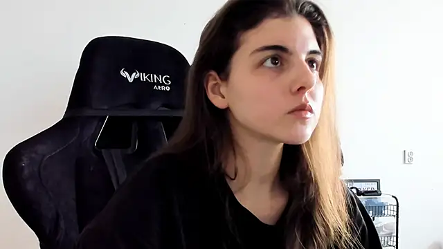 emmamurrr online show from February 12, 10:50 am