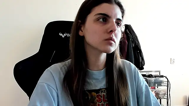 emmamurrr online show from February 18, 1:32 pm