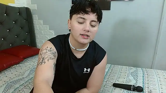 isabeautyx19 online show from November 18, 3:29 am