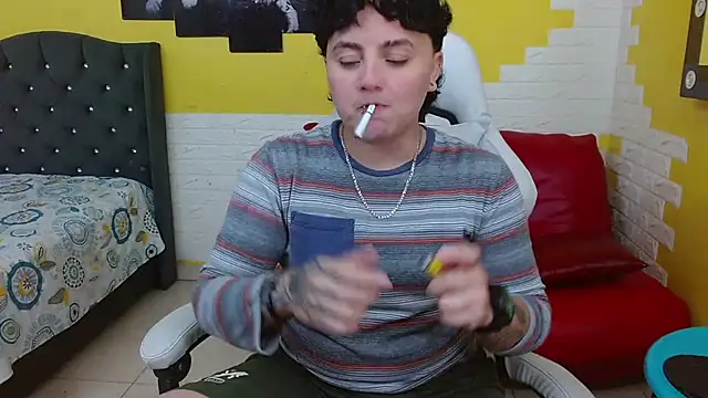 isabeautyx19 online show from March 18, 3:11 am