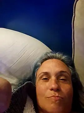 stellaquinn1775 online show from October 6, 4:51 am