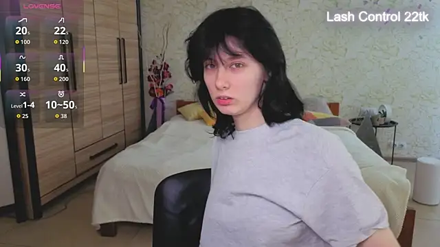 JulisSweet online show from April 7, 6:37 am