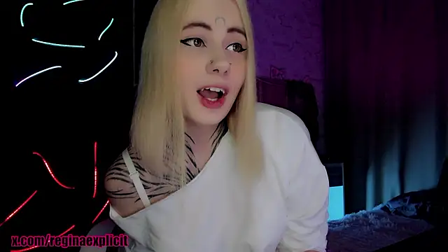 snake  bites online show from February 13, 9:38 pm