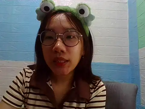 Nanoko online show from February 15, 5:23 pm