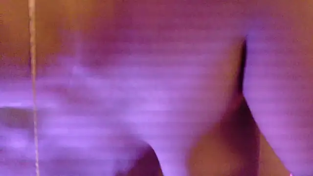 LoveQueen2 online show from March 4, 12:01 pm