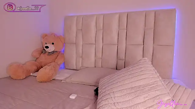 giselle js online show from April 14, 8:09 pm