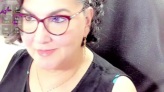 cataleya mom online show from April 25, 2:25 am